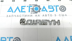 Toyota Prius V Hybrid Front Right Fender Emblem Broken Guide