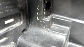 Ford F-150 18-20 right front headlight is bare, halogen, broken mounts, broken housing, cracks in the glass