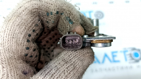 Strain gauge sensor for the rear left passenger seat of a Toyota Prius V 12-17 without runners