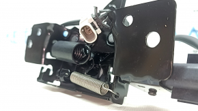 Kia Sportage 23-25 hood lock