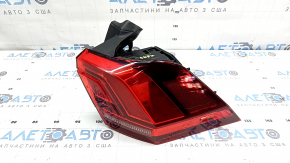Right outer fender light for a VW Tiguan 18-24 USA, scratches