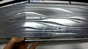 Chevrolet Volt 16-19 front bumper lower grille, chrome, chips, non-factory holes