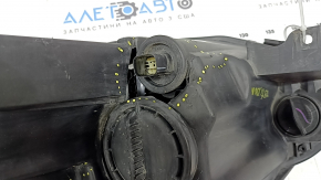 Chevrolet Volt 16 front right headlight - broken glass, broken housing, broken mountings