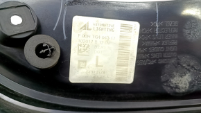 Left headlight on Chevrolet Volt 16-19 (scratches)