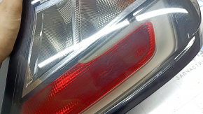 Chevrolet Volt 16-19 right headlight scratches