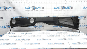 Windscreen wiper grille plastic front part Porsche Macan 15-18 broken fasteners, tears