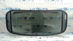 Rear window for the trunk door of a Porsche Macan 17-18