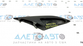 Front bumper grille trim, lower left, Porsche Macan 15-18, structure, crack in fastening