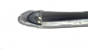Front bumper grille trim lower right Porsche Macan 15-18 structure, cracks in fasteners, broken fastener