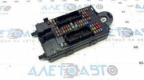 The fuse box in the cabin of the Volvo XC90 16-17 is broken.