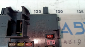 The fuse box in the cabin of the Volvo XC90 16-17 is broken.