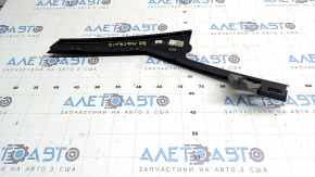 Rear right side door trim for Porsche Macan 15-18, scratches
