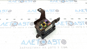 Volvo XC90 16-26 air suspension valve block rusty bracket