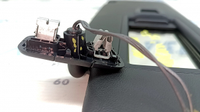 Left visor for Porsche Macan 15-21, black leather, without hook, for panoramic windows, crack in mount