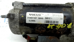 The starter on a Volvo XC90 16-22 is rusty.