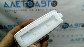 Porsche Macan front left headlight (15-26 scratches)