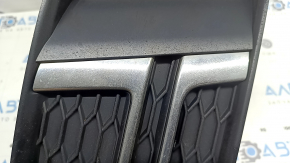 Left front bumper grille for Audi A4 B9 17-17 s-line, without radar, light chrome, chips