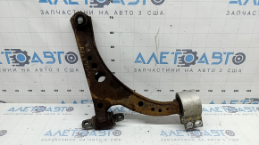 Lower front right control arm of Chevrolet Volt 16 - microcracks, rusty