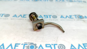 Mercedes CLA 250 14-19 engine oil injector with bolt