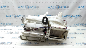 Heater assembly for Toyota Prius V 12-17