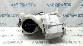 Heater assembly for Toyota Prius V 12-17