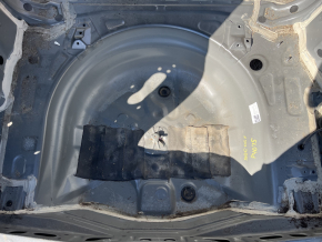 Toyota Prius V 12-17 trunk tray on the body