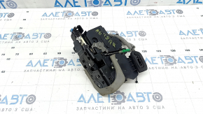 The rear right door lock for an Audi A6 C8 19-24 with a door closer and cables does not open.