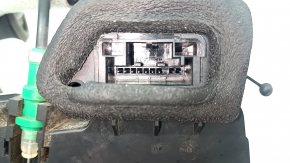The rear right door lock for an Audi A6 C8 19-24 with a door closer and cables does not open.