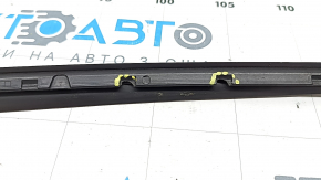 Left windshield molding for Audi A6 C8 19-24 black, broken fasteners
