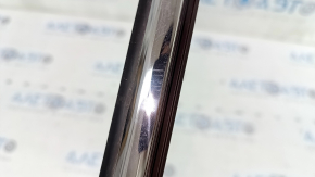 Molding door-glass center front right Lexus CT200h 11-17 scratches