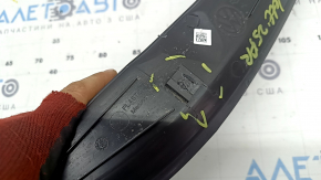 Right door-wing seal for VW Jetta 19-26, broken fasteners