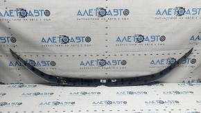 Upper grille trim for VW Jetta 25-26