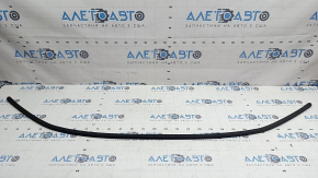 VW Jetta 25-26 hood seal on the radiator grille