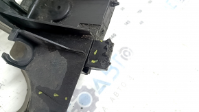 Right intercooler mount for Porsche Macan 15-26, broken fragment, broken mount