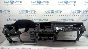 VW Jetta 25-26 black dashboard with AIRBAG, needs cleaning, broken mount