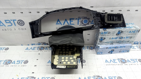 Black instrument panel trim for the VW Jetta 25-25, with a deflector, with a steering column frame, scratches