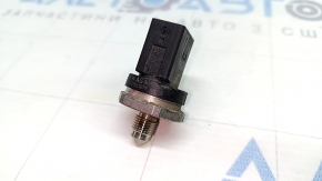 Fuel pressure sensor Porsche Macan 17-21 2.0T on the rail