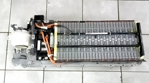 Toyota Prius V 12-17 114kV 4.5-5.2Ah battery assembly, 2015, with fan, case corrosion