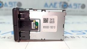 The USB Hub AUX for the Toyota Prius 50 16-22 has a broken mount.