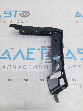 Left front bumper mount for Lincoln MKZ 17-20