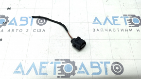 The Audi A6 C8 19-22 2.0T, 3.0T radiator air conditioner pressure sensor connector