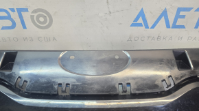 Kia Niro 19-22 EV radiator grille has broken fasteners and scratches