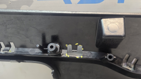 Kia Niro 19-22 EV radiator grille has broken fasteners and scratches