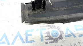 The upper radiator deflector of the Audi A6 C8 19-25 2.0T, 3.0T has a dried out seal.
