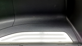 Right arch trim for Toyota Venza 21-24 with trim, chrome insert, black, scratches, needs dry cleaning, damaged fastener
