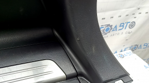 Right arch trim for Toyota Venza 21-24 with trim, chrome insert, black, scratches, needs dry cleaning, damaged fastener
