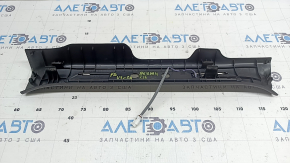 Illuminated front right door sill plate for Toyota Venza 21-24, black, scratches, nicks on chrome