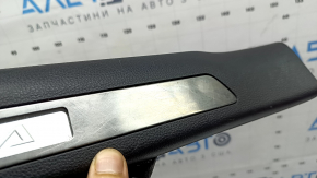 Illuminated front right door sill plate for Toyota Venza 21-24, black, scratches, nicks on chrome