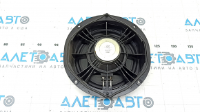 The front left door speaker of the Audi Q5 80A 18-24 has a broken mount.