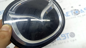 Mazda 3 19-26 radiator grille emblem under radar, chips, cracked